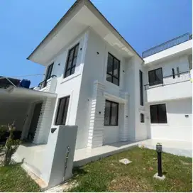 dijual rumah hook siap huni di kotawisata ada rooftop
