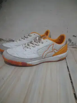 Jogosala vanquish ukuran 40 besar