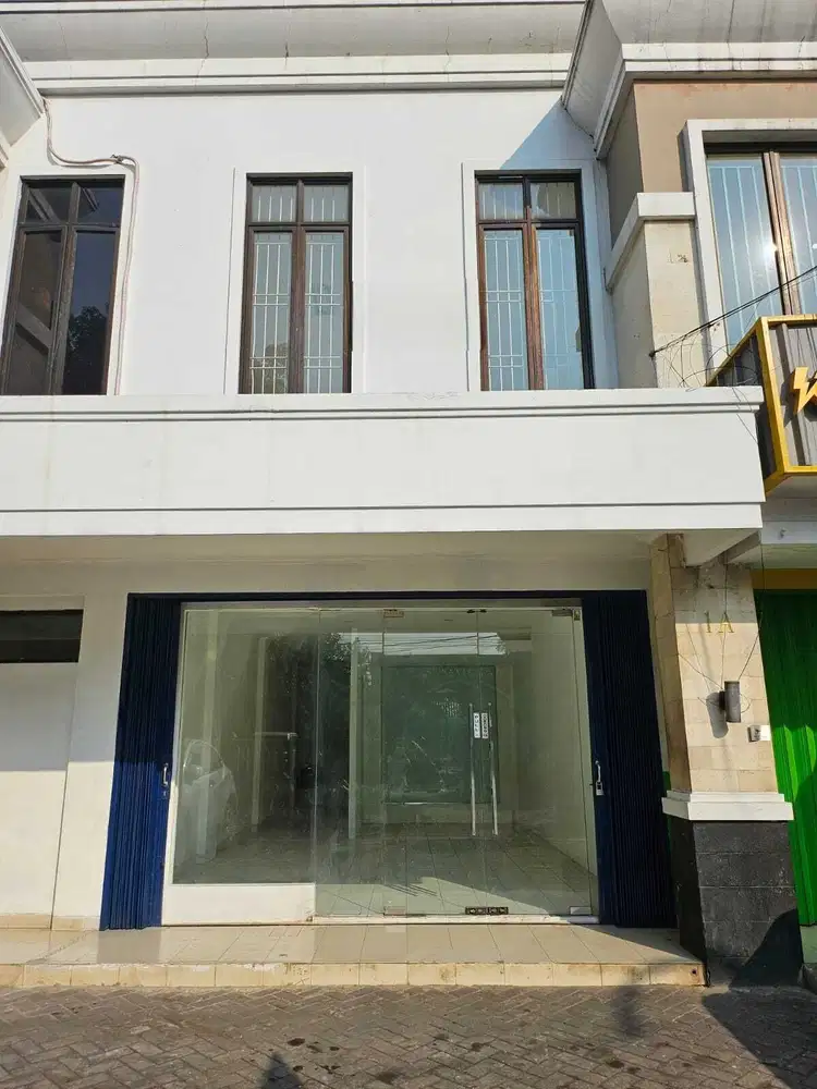 Ruko Siap Pakai Kondisi Bagus 2Lt Area Ramai di Kelapa Dua Tangerang