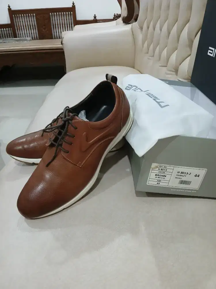 Sepatu Casual Kulit ANDREW England