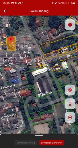 Rumah dengan tanah luas hunian nyaman