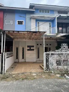 Rumah tingkat Nego di Dr Mansyur dkat kampus USU setia budi ringroad
