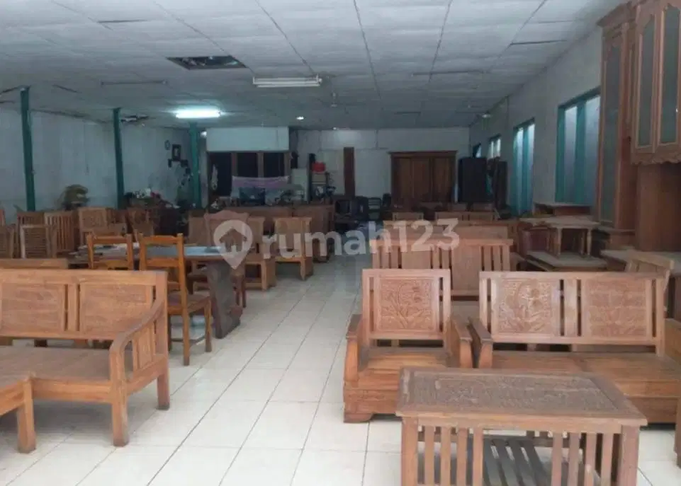 Dijual Ruang Usaha Siap Pakai di BSD Serpong Lokasi Strategis