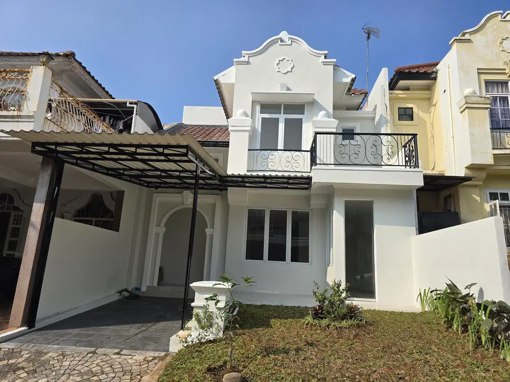 Rumah renoved baja ringan  lantai granit@ Legenda wisata cibubur