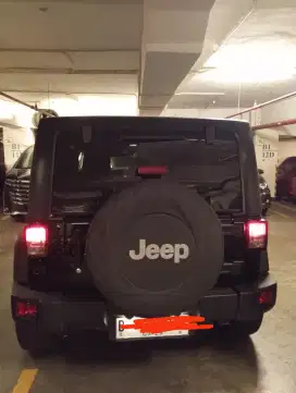 DIJUAL MOBIL JEEP WRANGLER