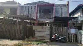 Dijual rumah bagus 2 lt di Taman Modern, Cakung, Jakarta Timur