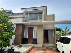 Dijual Rumah Dengan Tanah Luas di Citra Indah Jonggol