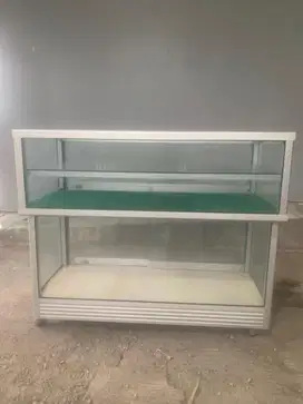 Etalase konter pulsa
