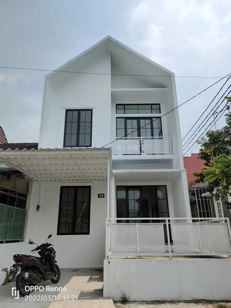 Rumah 2 Lantai Di Cluster Vanesia Sentul City