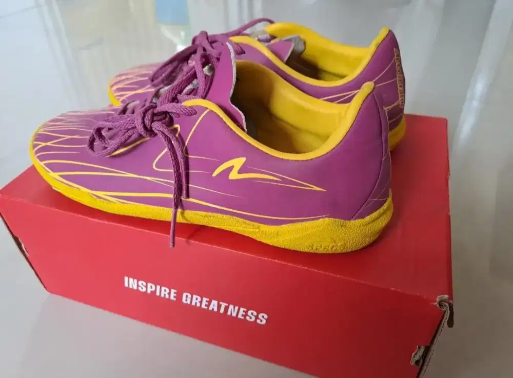 Sepatu Footsal second Masih Seperti Baru