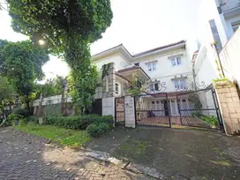 Di jual rumah di danau Bogor raya