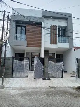 RUMAH BARU KLAMPIS SEMOLO WISMA MUKTI DKAT MANYAR, MOJO, DHARMAHUSADA