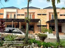 FOR SALE RUMAH CLUSTER GREEN BINTARO RESIDENCE NEMPEL BINTARO TANGSEL.