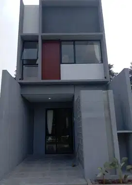 Rumah 2 lantai premium di pusat kota aera Cipinang Pulo gadung jaktim