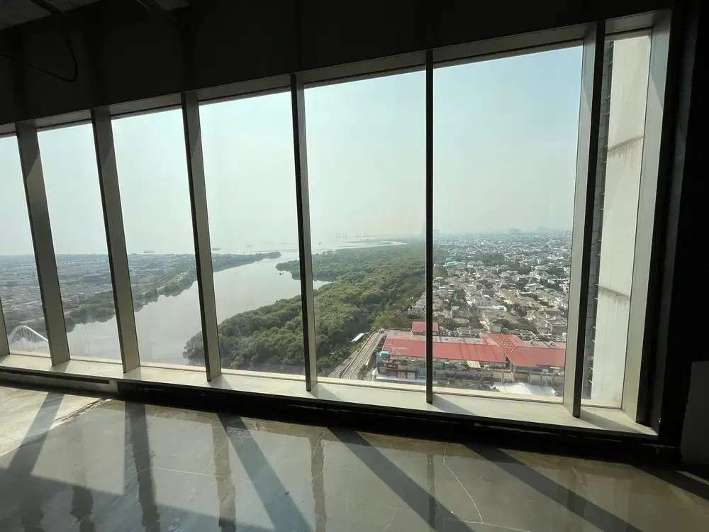 Disewakan  gold coast office   UK 162 kosong best view lantai sedang