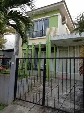 Rumah Bagus 2 Lantai di Bukit Golf Cibubur