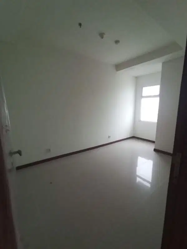 Dijual kondominium 1BR kosongan lantai rendah
