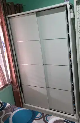 Lemari Pakaian 2 Pintu