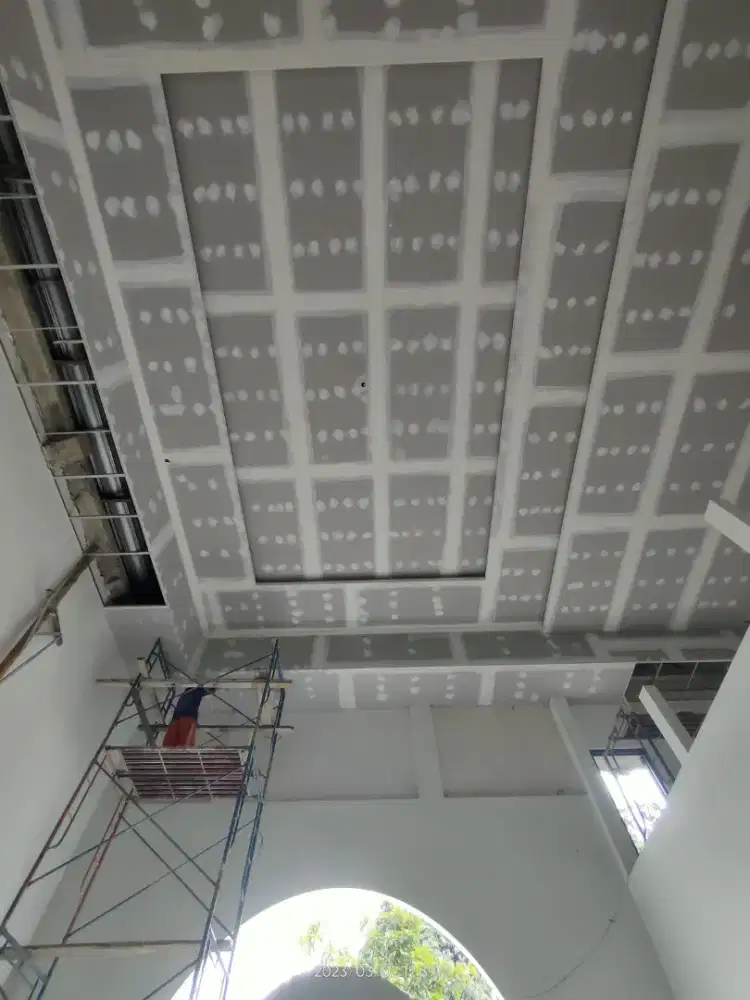 Dekorasi gypsum penyekat ruangan kantor jsa pasang plafon gypsum murah