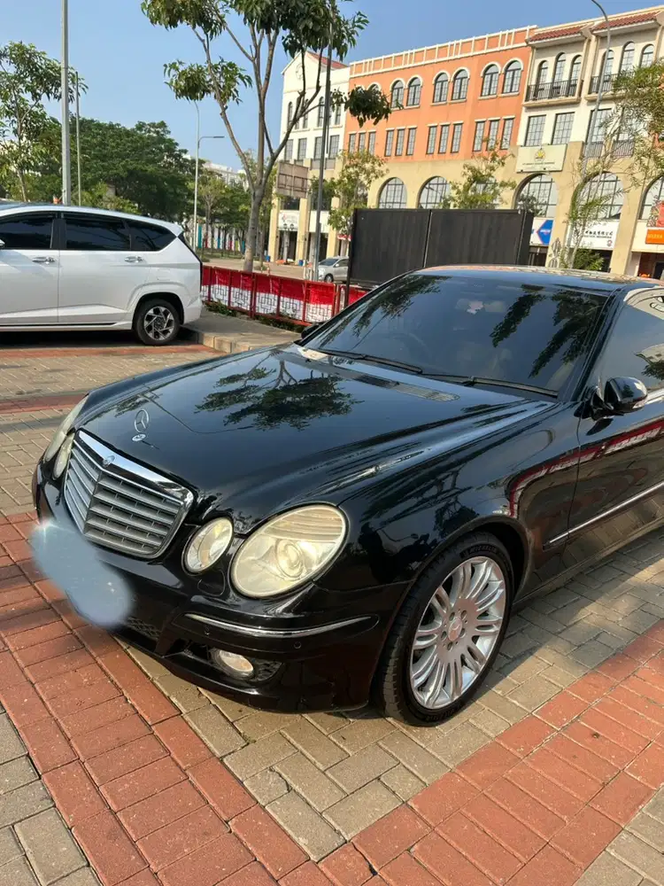 Mercedes-Benz E280 2009 Bensin