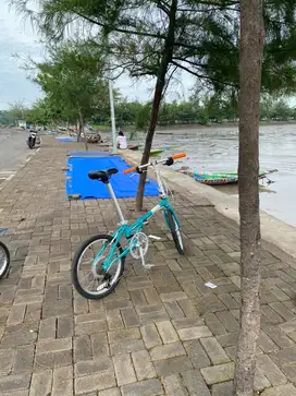 Sepeda Lipat Dahon Boardwalk D8 USA 20” (Mulus Seperti Baru(Kardus Ada