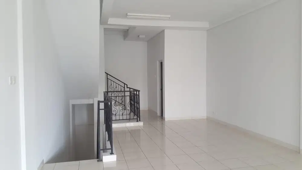 Commercial Space Ruko 4 Lantai Central Park Cocok Untuk Usaha