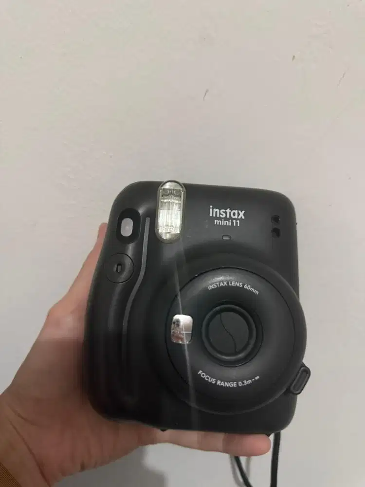 polaroid kamera (Instax mini 11)