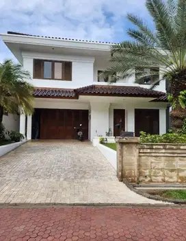FOR SALE RUMAH SIAP HUNI DEKAT SEKOLAH GONZAGA PEJATEN BARAT JAKSEL