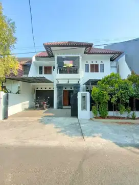 Disewa rumah semi furnished di gandaria jakarta selatan