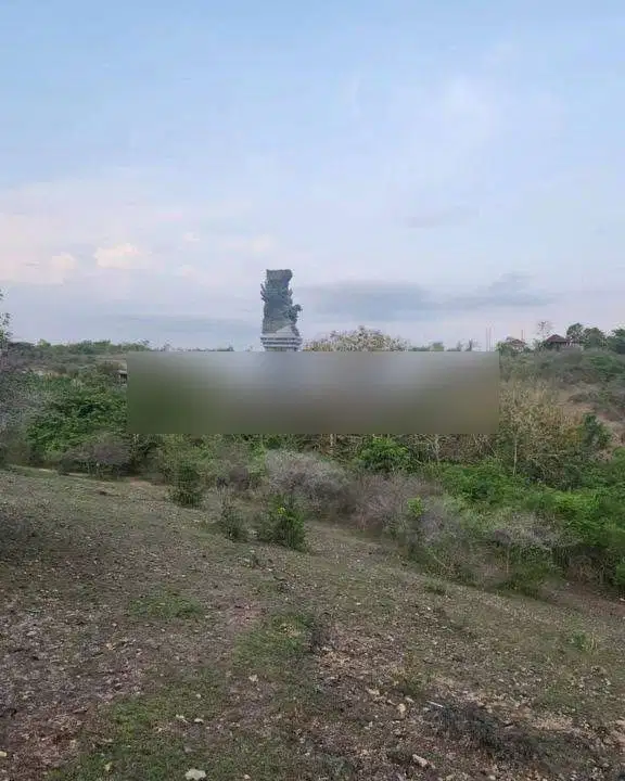 Tanah di jalan utama goa gong, Jimbaran, akses jalan 7 meter aspal