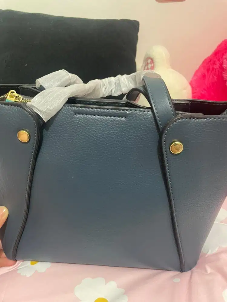 Dijual tas warna navy