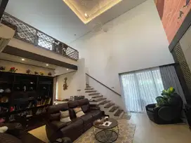Dijual rumah cantik dan mewah di kotawisata cibubur full furnished