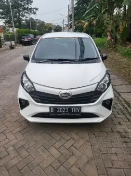 Daihatsu sigra D mt 2021