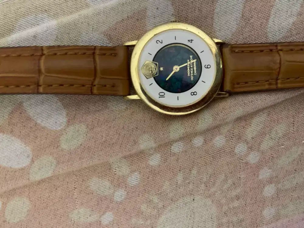 Jam tangan mewah