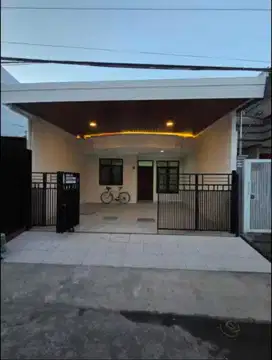 Rumah Baru Renov Babatan Pantai dkt Annyeong, Kota Lama, Mulyorejo