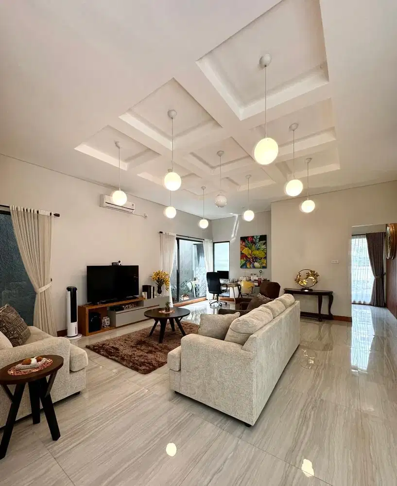 Dijual Rumah Cantik Furnished dikawasan Argenia Sentul City