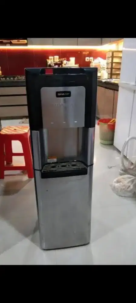 Dispenser Merk Sharp