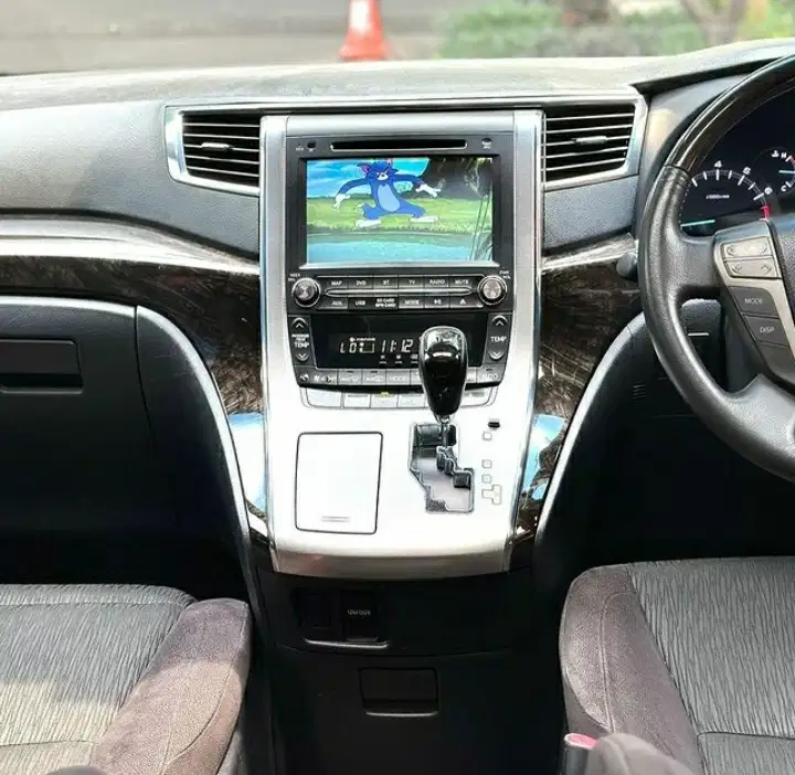 Toyota Vellfire 2013 Bensin