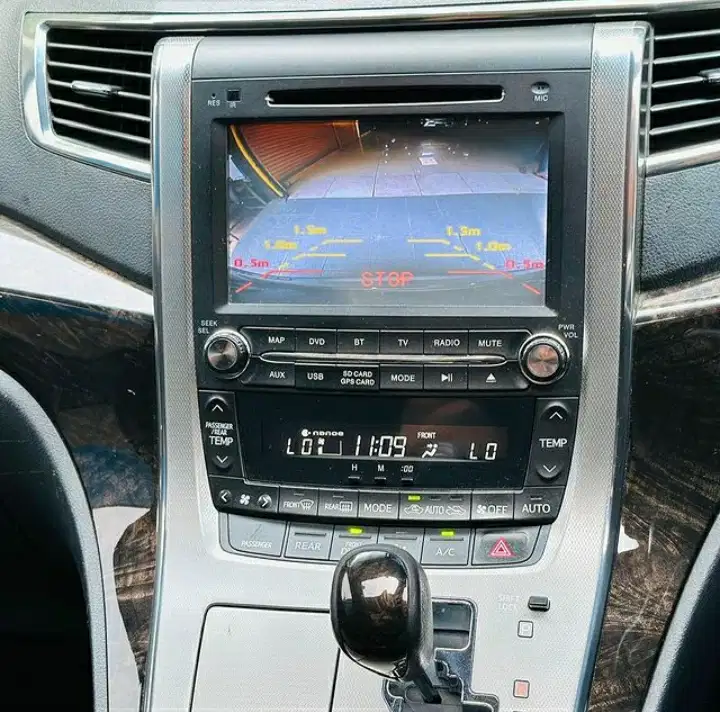 Toyota Vellfire 2013 Bensin
