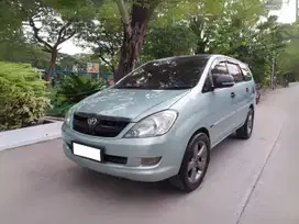 Toyota kijang innova g manual 2005 Bensin