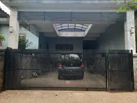 Dijual Rumah Komp Fadjar Raya Posisi Hook Srategis Dekat Pemkot Cimahi