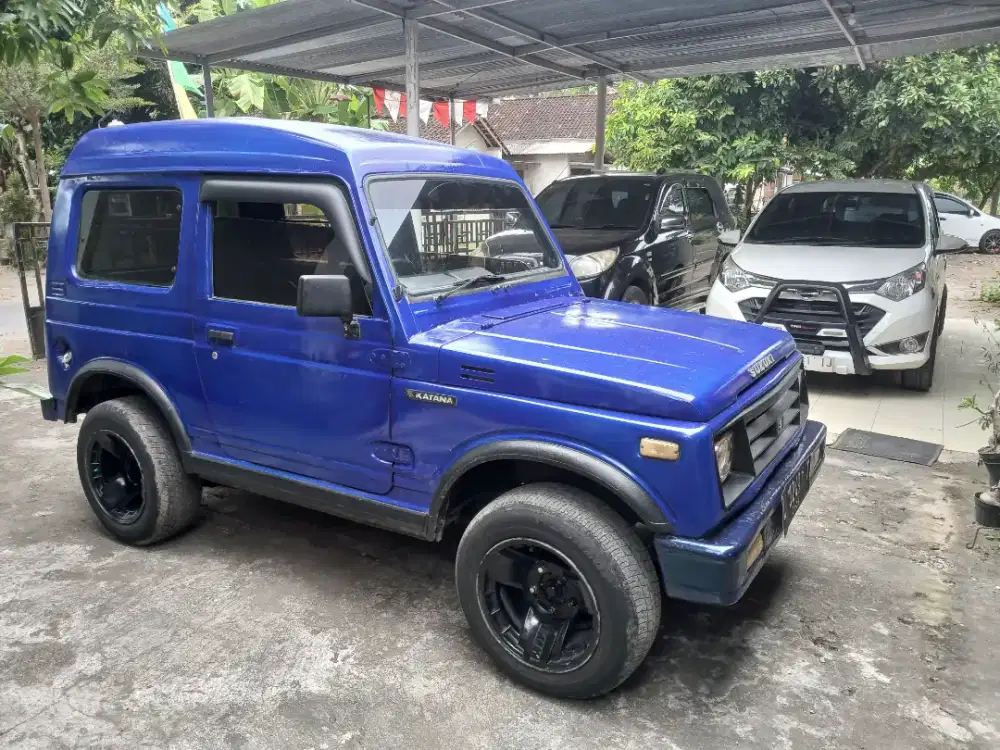 Suzuki katana tahun 1990 bisa tt motor