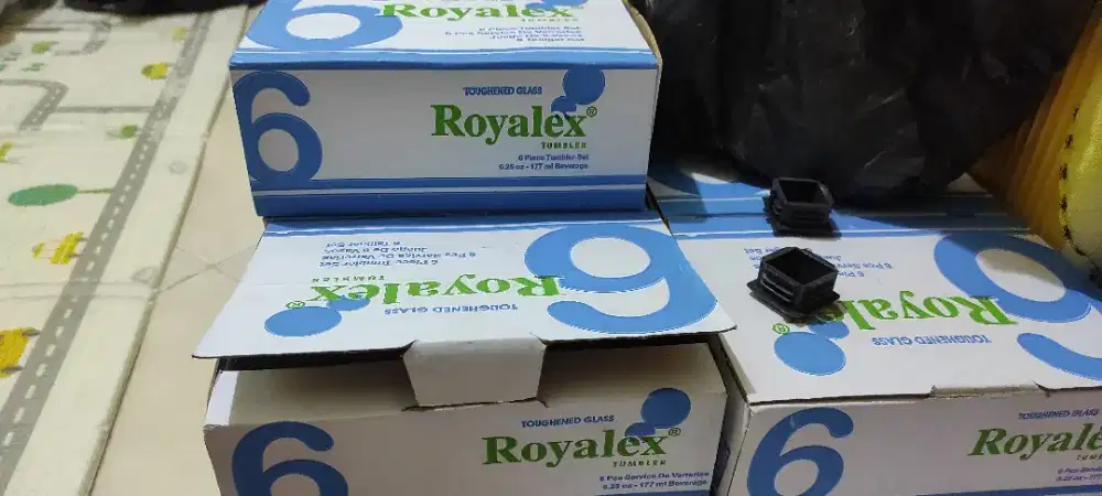Dijual gelas royalex hanya 20ribu per kotak
