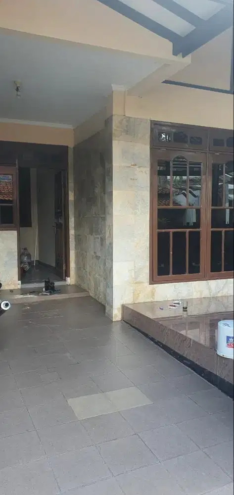 Rumah siap huni di arcamanik dekat griya dan terminal