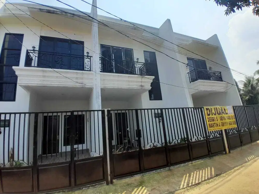 Rumah Cantik dan Kokoh 2 Lantai di Cibubur dijual