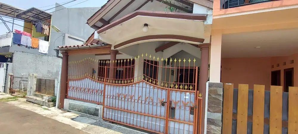 Dijual Rumah Nyaman & Strategis – Siap Huni!  Lokasi: Perumahan Ciluar
