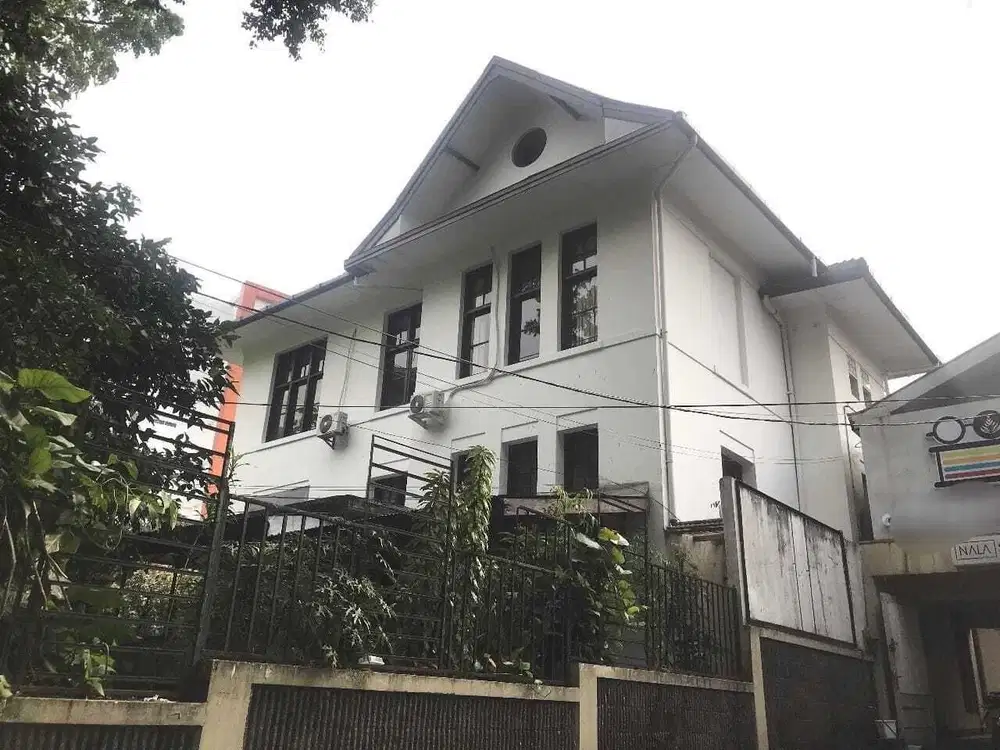 Dijual Rumah Di Lokasi Premium Jl Tamansari Dago Riau Kota Bandung
