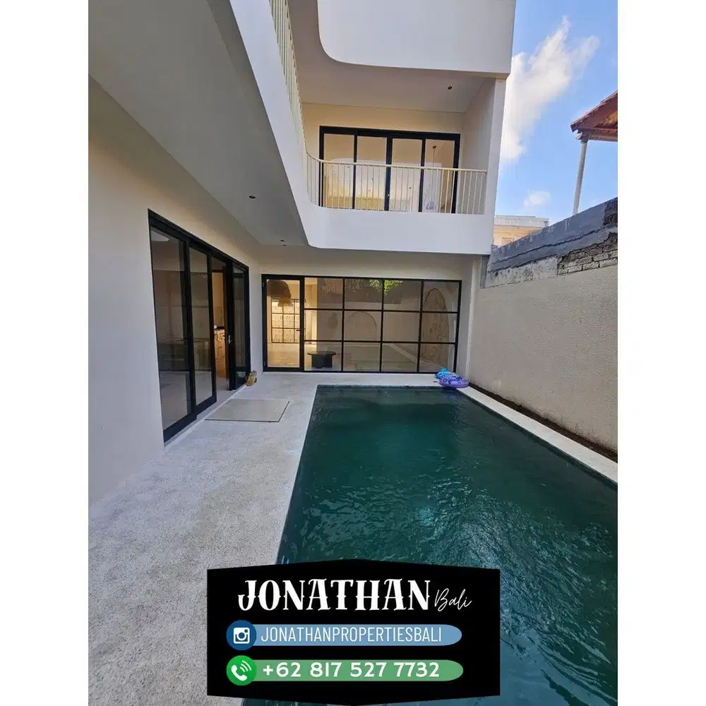 Dijual Vila Mediterania Modern Baru di Semer