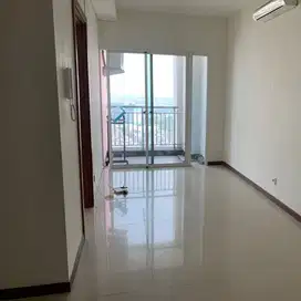 1BR Unfurnish condominium