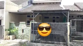 Di jual cepat rumah taman cibodas